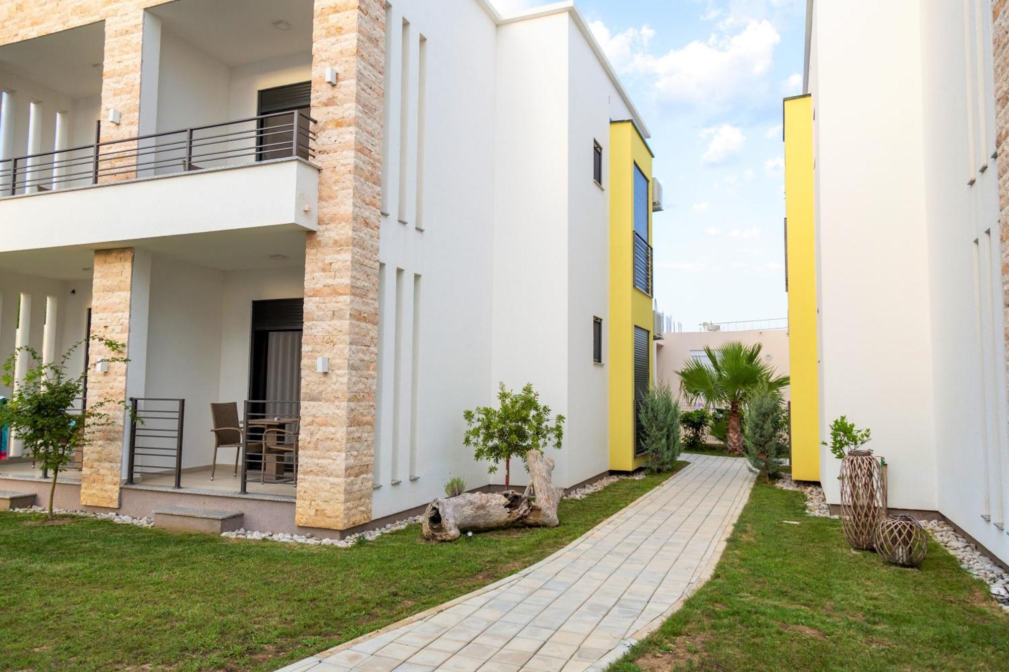 Kiteriders Garden Villas อุลซิน ภายนอก รูปภาพ